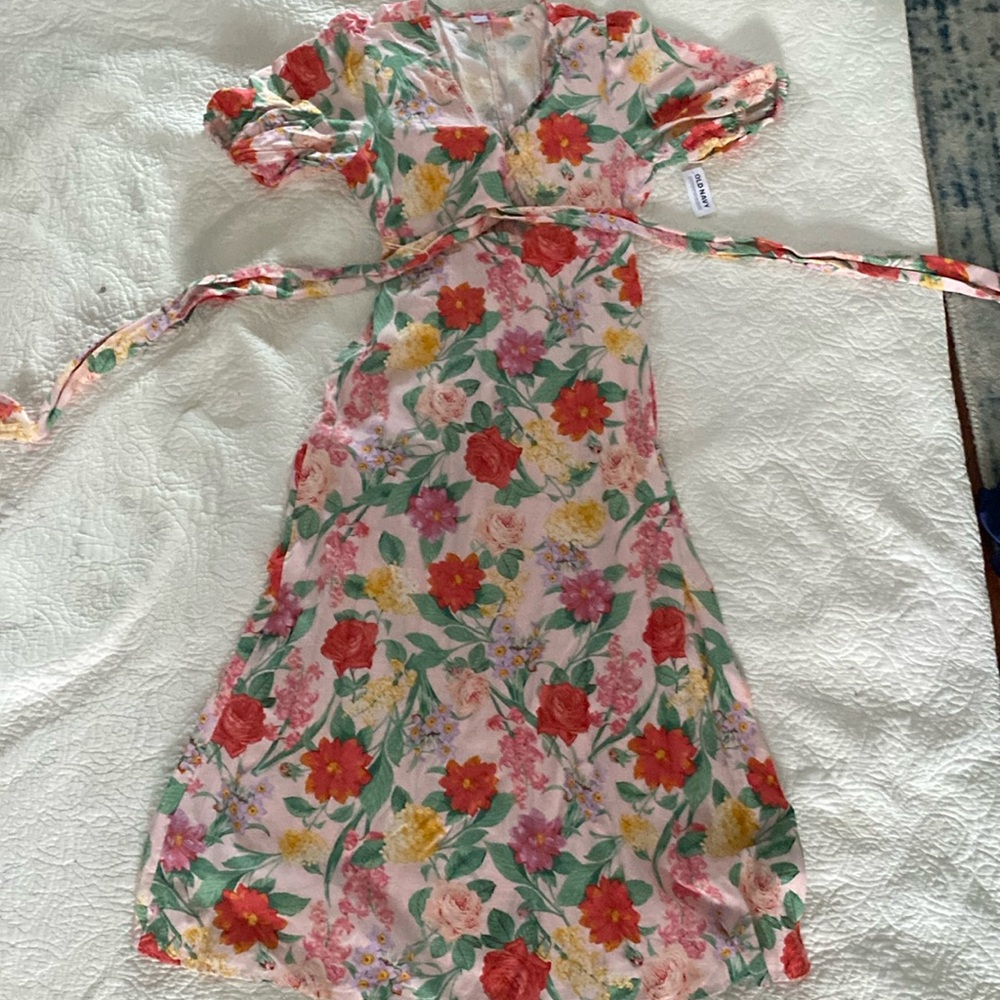 NWT Floral dress, Old Navy M